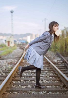 韩国大胸女教师4_HD高清完整版