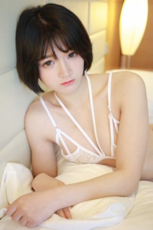 皓衣行_HD神马影院手机在线