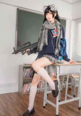 我想被拥抱的人威胁了_720动漫免费观看